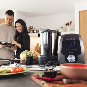 ¿El arroz se hace a partir de agua fría o caliente en un robot de cocina?